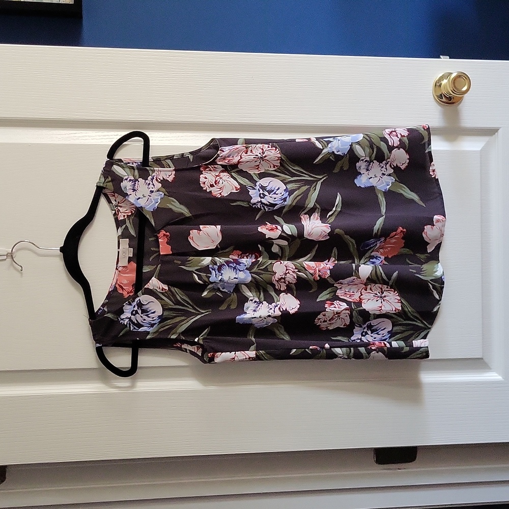 LOFT Outlet Floral Sleeveless Blouse, size S